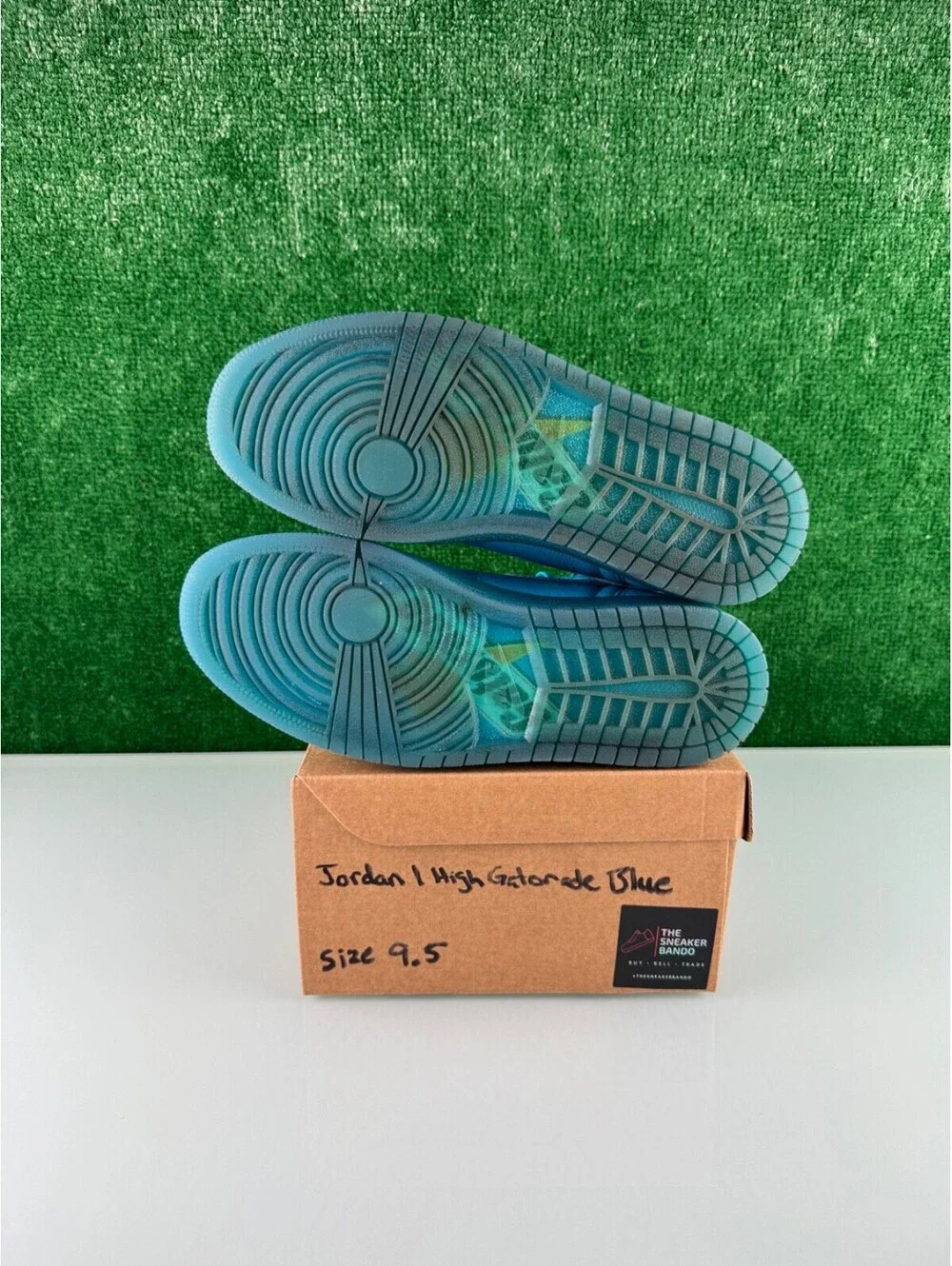 Size 9.5 - Air Jordan 1 Retro OG G8RD High Blue Lagoon